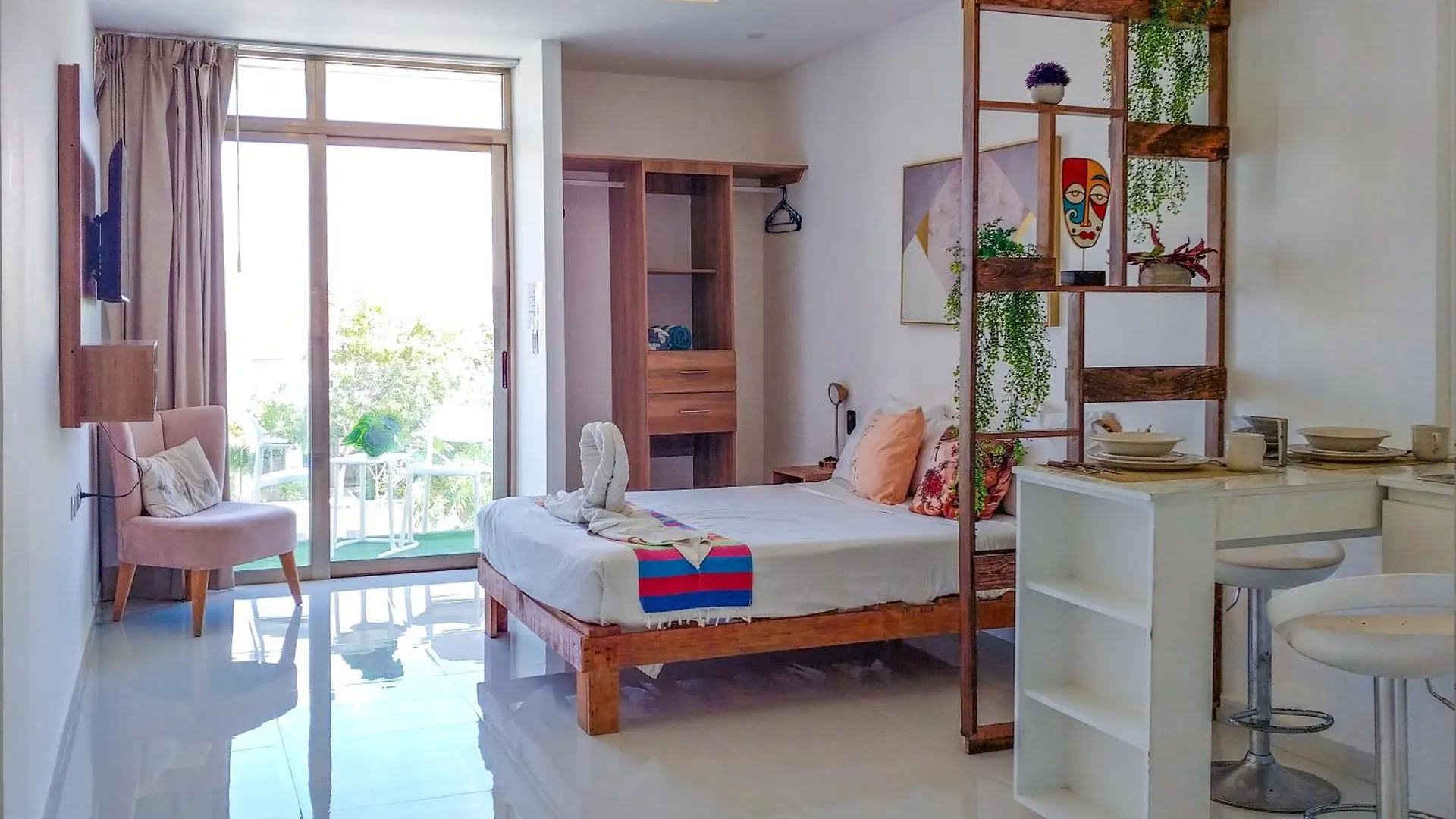 500M To Beach L Queen Beds Kitchen L Pool Patio Gym Bikes Ac 30203 普拉亚卡门 公寓