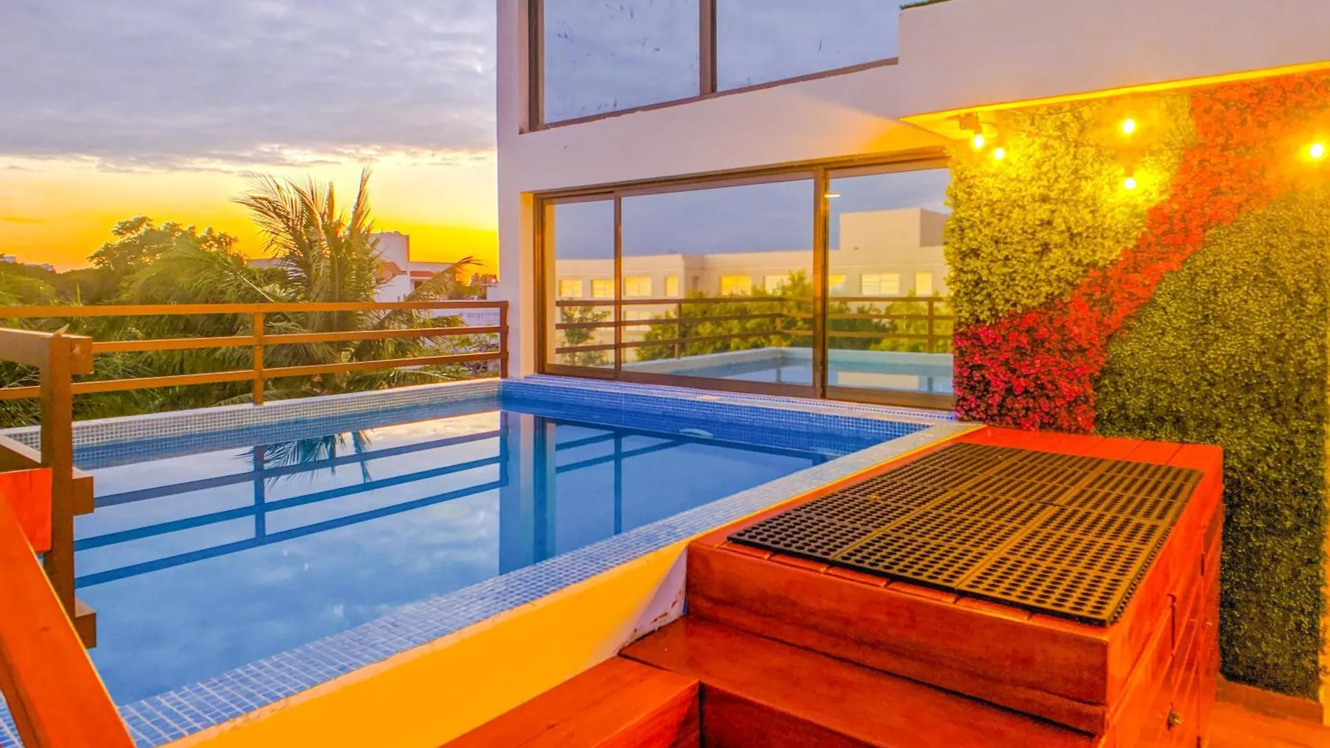 104 Romantic Beachside Escape Zen Theme Kitchen Gym Pool Ac Playa del Carmen Apartment
