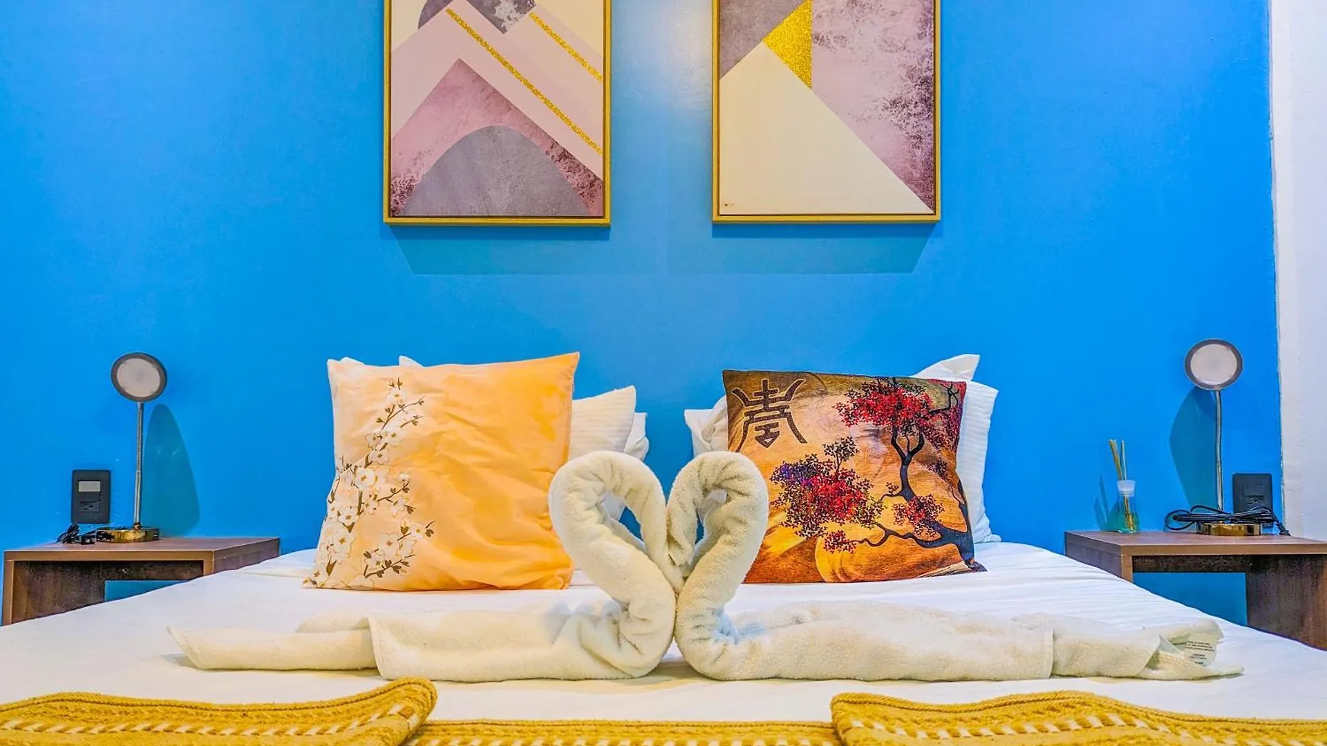 Apartment 104 Romantic Beachside Escape Zen Theme Kitchen Gym Pool Ac Playa del Carmen Mexico